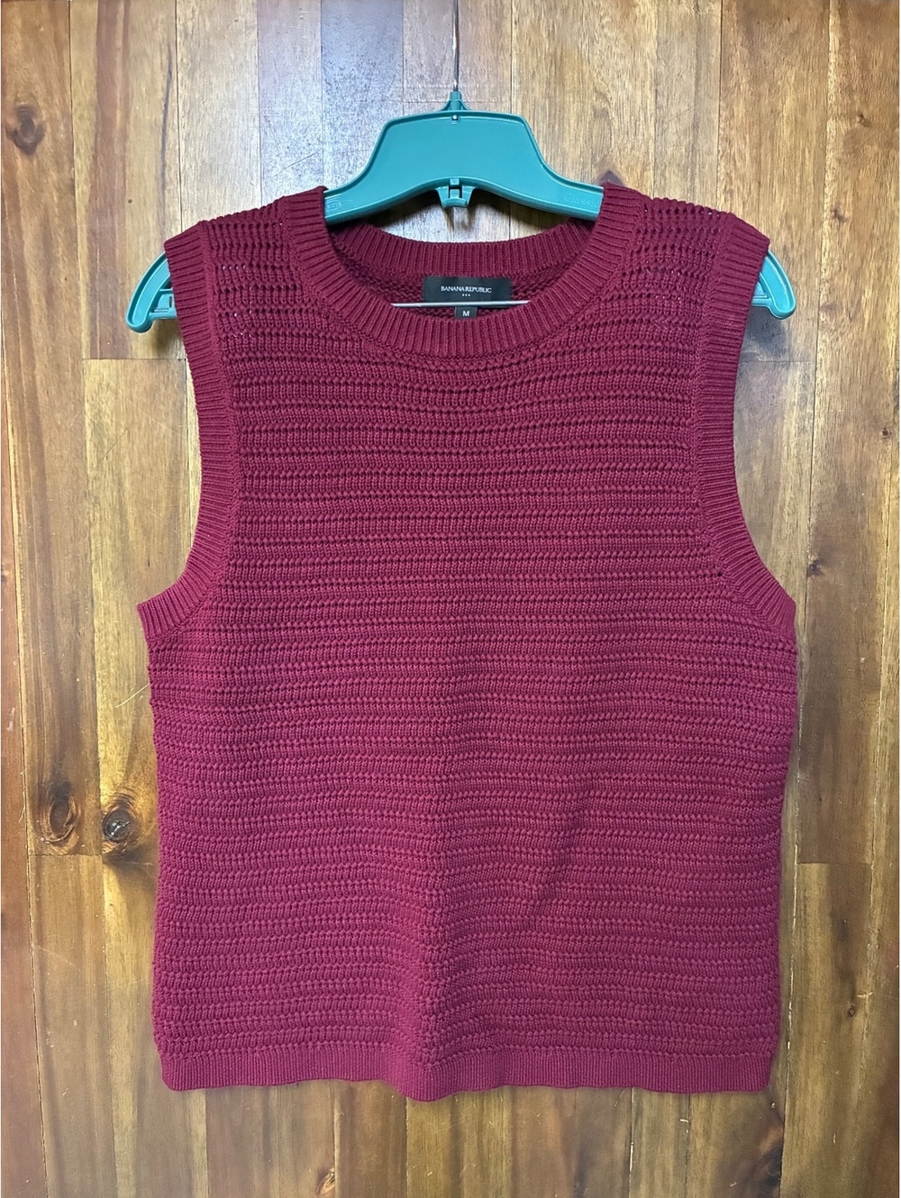 Banana Republic Burgundy Knit Sweater Vest Top Women’s Size M